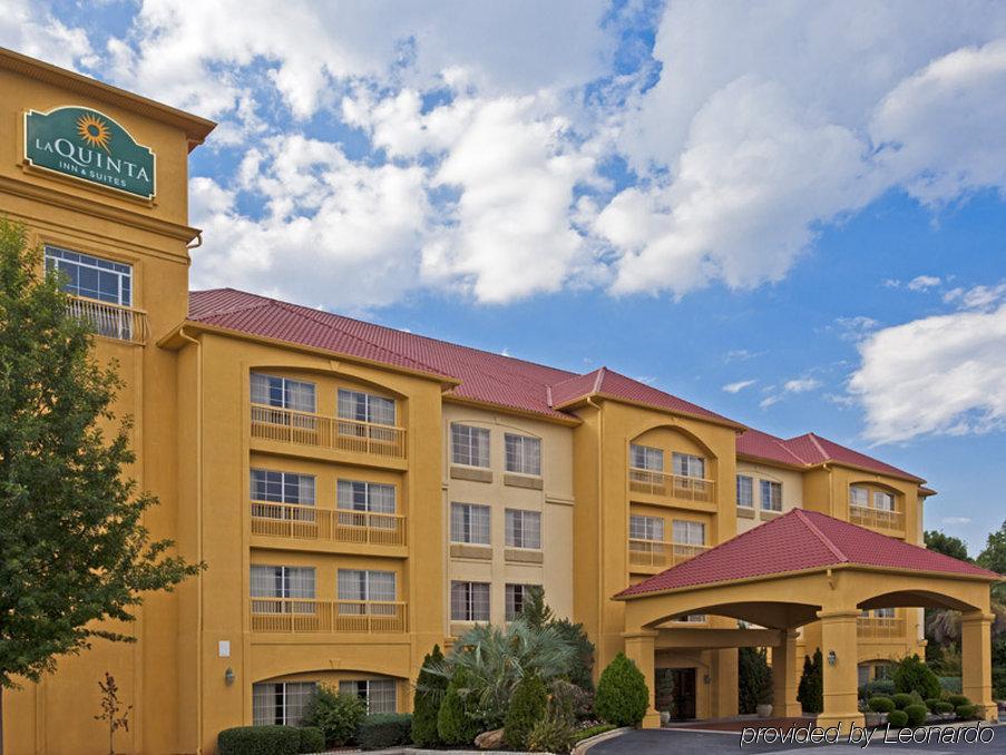 Отель La Quinta By Wyndham Atlanta Стокбридж Экстерьер фото