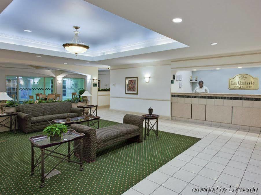 Отель La Quinta By Wyndham Atlanta Стокбридж Экстерьер фото